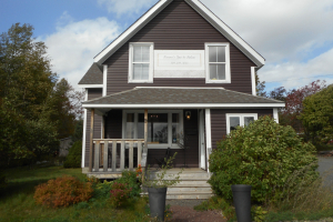 Front of Building - Housed Sienna's Spa and Salon and Common Grounds Cafe